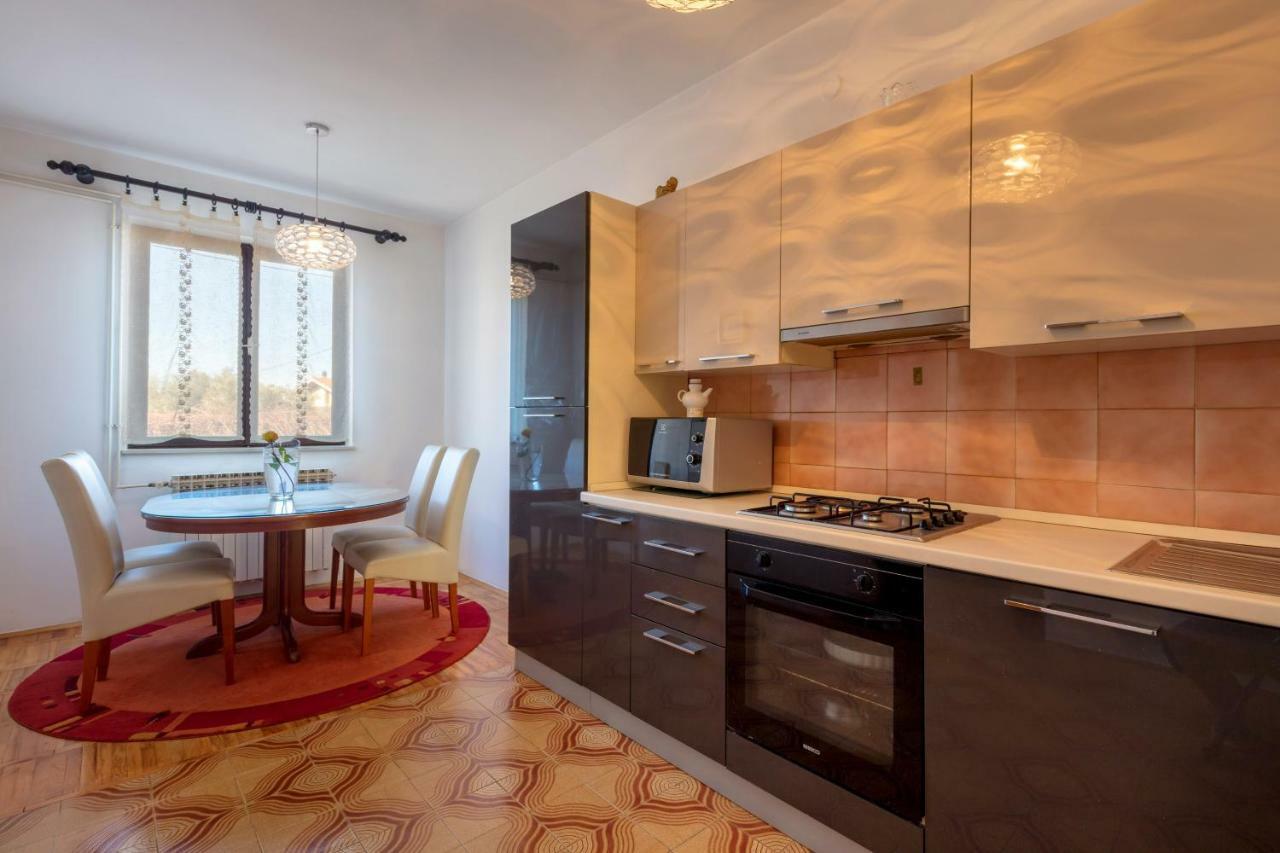 Vacation Home Duilo Donji Zemunik Buitenkant foto
