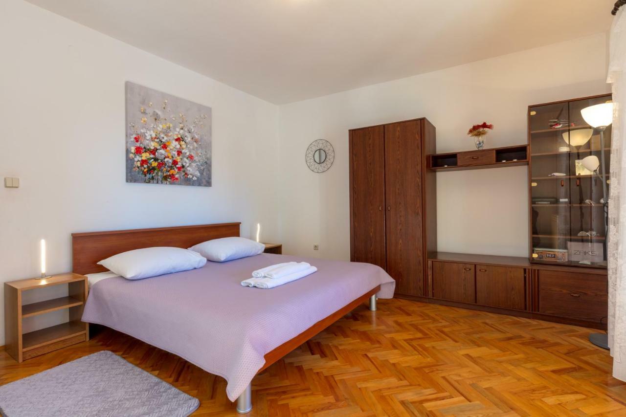 Vacation Home Duilo Donji Zemunik Buitenkant foto